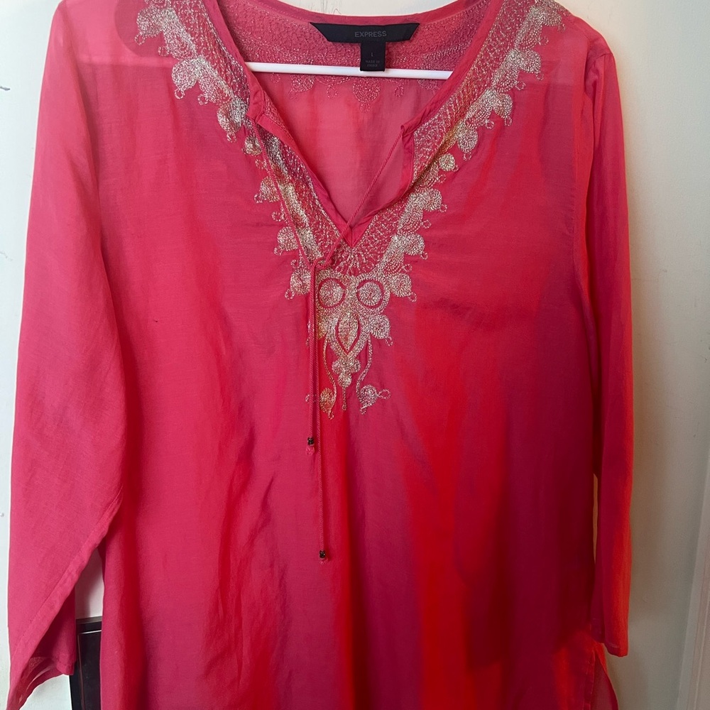 Express Fuchsia Embroidered Tunic Women’s Top Size Large
